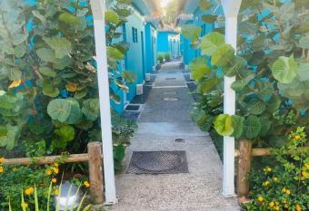 Hamaca 107 allows 18 year olds to book a room