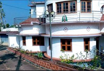 Sai Vishram has Balcony rooms