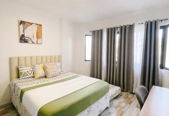 Ana s Haven Olongapo/Subic (East Bajac-Bajac) has Balcony rooms