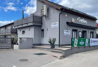 Sophia Apartman G  d  ll   allows 18 year olds to book a room