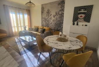 Marina 9 has Balcony rooms