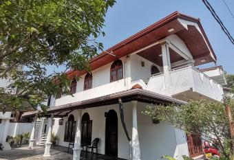 Sun and Sand Apartment has Balcony rooms