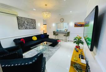 AZ SOLID APARTMENTS allows 18 year olds to book a room