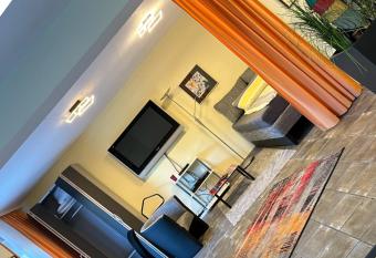 Appartement House Dortmund allows 18 year olds to book a room