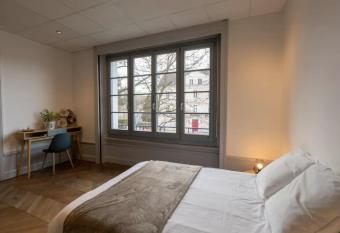 R  sidence Harmonie Appartement N 1 Haut de gamme Avec Petit D  jeuner allows 18 year olds to book a room