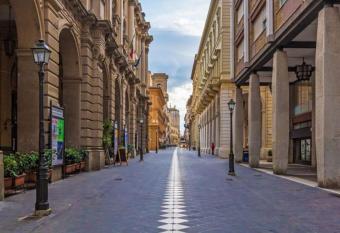 Da Michela ad un passo dal corso has Balcony rooms