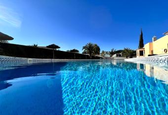 Vilamoura Elegant With Pool by Homing allows 18 year olds to book a room