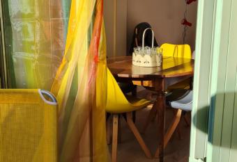 GOLFE JUAN Studio Belledonne proche Cannes et plages has Balcony rooms