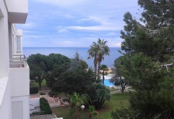 Bonito piso con vistas al mar. has Balcony rooms