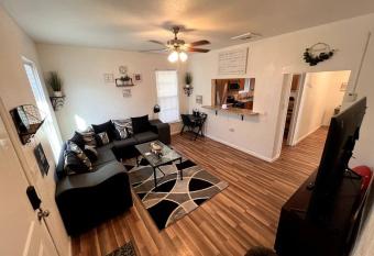 The Heart Of Cruces has Balcony rooms