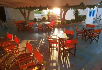 Amazones Villas Apartments allows 18 year olds to book a room