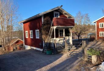 Grindstugan H  gbo has Balcony rooms