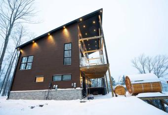 Le L  on sur le lac: Nature, Spa et Sauna allows 18 year olds to book a room