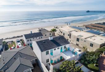 Pacific Villas has Balcony rooms