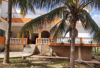 Villa Xcocay, casa completa has Balcony rooms