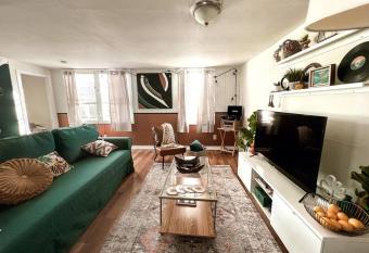 Downtown San Antonio Home- Discount deals included has Balcony rooms