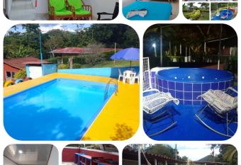 Villa Sarita Zona Rural de Melgar a 28 Minutos del Casco Urbano has Balcony rooms