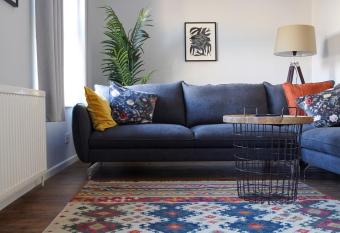 IndieHaus allows 18 year olds to book a room