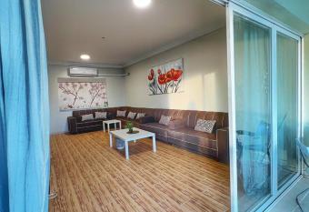 La Fam chalet Durra Alarous has Balcony rooms