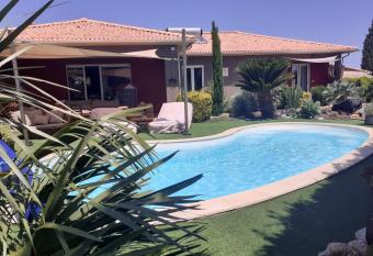 Chambre d h  tes Casa Lucia allows 18 year olds to book a room