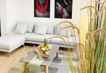 Exclusive newly renovated apartment in Santa Catalina    has Balcony rooms