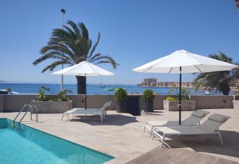 Boutique Hotel Colina del Emperador allows 18 year olds to book a room