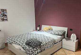 Desio center Appartamento G&P 3 allows 18 year olds to book a room