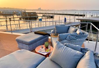 Hausboot inkl Motorboot, Ostsee has Balcony rooms