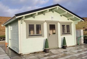 Dolmen Lodge. allows 18 year olds to book a room