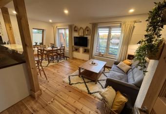 NEU! Ferienwohnung Seeblick Ottersberg allows 18 year olds to book a room