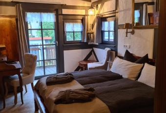 Hotel b&b altes hinterh  usel has Balcony rooms