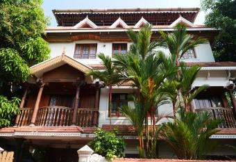 HOTEL WHITE ROSE has Balcony rooms