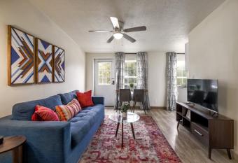 Magnolia on Lake Travis area allows 18 year olds to book a room