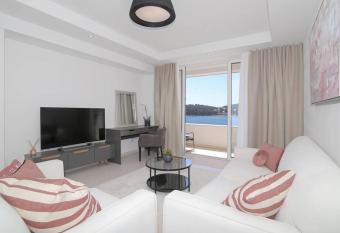 Seaside Apartment M Zaton 5 - Sea View & Parking has Balcony rooms