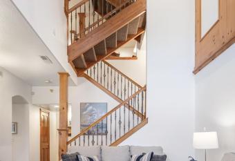 Family Getaway-Pool, Hot Spring, Scuba & Ice Castles 727 home has Balcony rooms