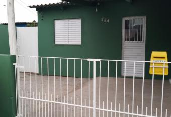 Kitnet Pousada da T allows 18 year olds to book a room