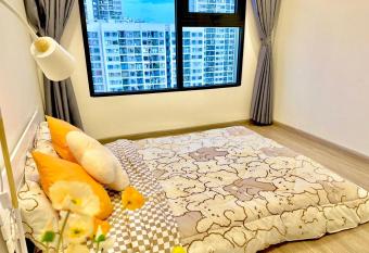 Vinhomes Grand Park Q9, Th  nh ph    Th         c, Qu   n 9, H    Ch   Minh 4 pax has Balcony rooms