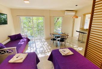 ALQUILER TEMPORARIO UNIVERSAL has Balcony rooms