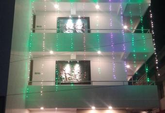 Hotel Eden s Garden allows 18 year olds to book a room