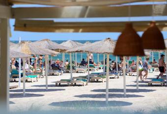 SummerTime Studio Mamaia Nord has Balcony rooms