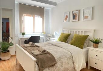 APARTAMENTO VIRGEN DEL CARMEN , WIFI allows 18 year olds to book a room