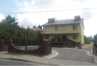 Pokoje go  cinne allows 18 year olds to book a room