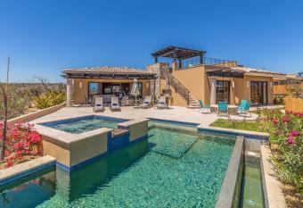 Gran villa cabo paraiso escondido has Balcony rooms