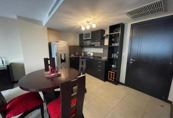 Departamento Real Suite has rooms with a private hot tub