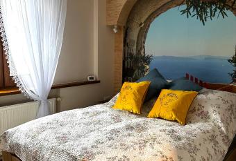 Apartament Marka 2 allows 18 year olds to book a room