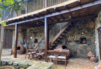 Archontiko Rousias has Balcony rooms