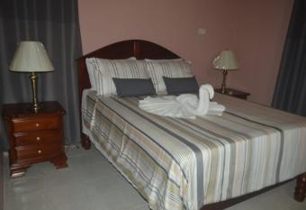 Maritime luxury villa allows 18 year olds to book a room