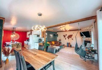 Logement Mandala tout   quip   has Balcony rooms