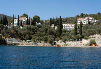 Kerveli Village Hotel allows 18 year olds to book a room