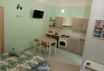 Napule    allows 18 year olds to book a room